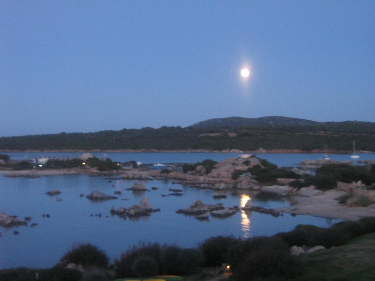 Baia De Bahas - Apartments & Resort Marinella  Buitenkant foto